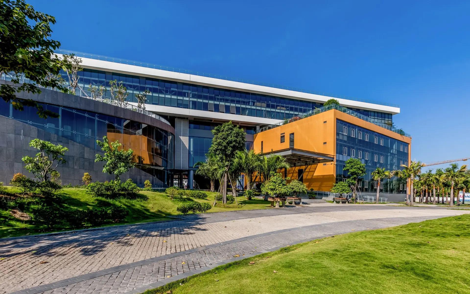 Van Lang University